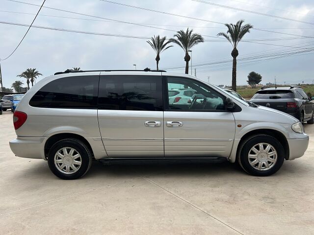 CHRYSLER GRAND VOYAGER 2.8 CRDI AUTO SPANISH LHD IN SPAIN 120K 7 SEAT SUPER 2005